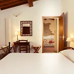 Borgo *